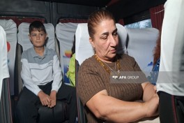 В Ходжавенд, Гырмызы Базар и Гузейхырман выехала очередная группа переселенцев