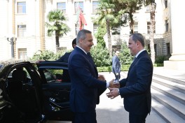 Проходит встреча Джейхуна Байрамова с Хаканом Фиданом один на один-ОБНОВЛЕНО 