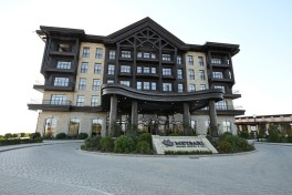 Президент Ильхам Алиев принял участие в открытии комплекса Meysari Grand Hotel & SPA в Шамахы -ОБНОВЛЕНО 