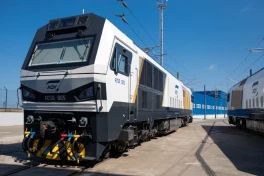 АЖД обновляет локомотивный парк: из Китая в Баку доставлены новые локомотивы-ФОТО 