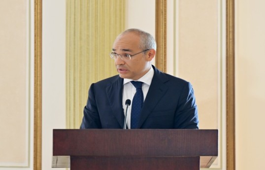 министр экономики Микаил Джаббаров