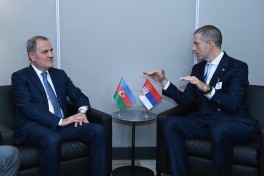 Джейхун Байрамов встретился с главой МИД Сербии