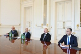 Президент Ильхам Алиев принял руководителей китайской и итальянской компаний
