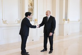 Президент Ильхам Алиев принял руководителей китайской и итальянской компаний