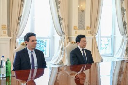 Президент Ильхам Алиев принял руководителей китайской и итальянской компаний