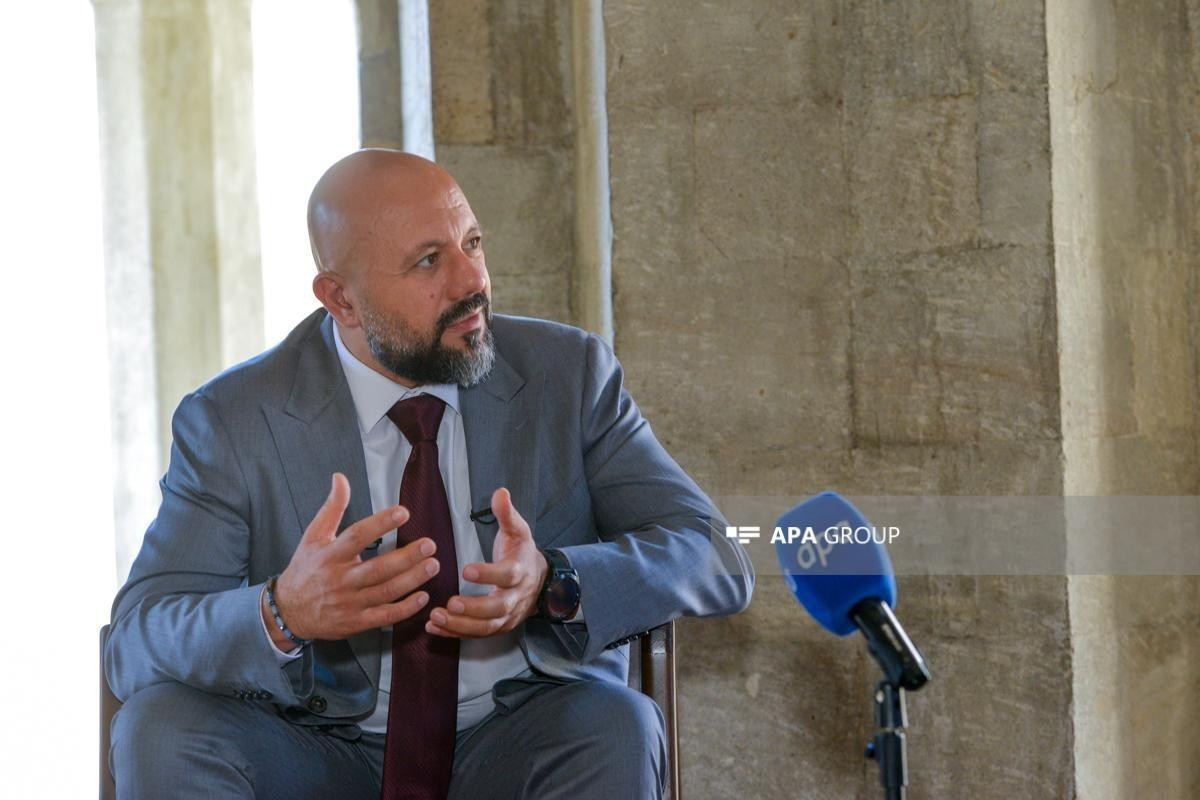 председатель правления Управления Государственного историко-архитектурного заповедника «Ичеришехер» Руфат Махмуд