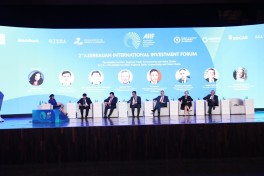 На II Азербайджанском международном инвестиционном форуме обсуждён Средний коридор