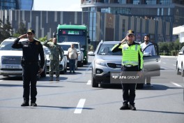 В Азербайджане минутой молчания почтили память шехидов -ФОТО -ВИДЕО 