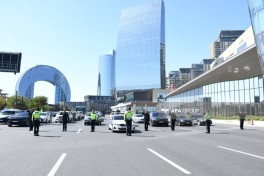 В Азербайджане минутой молчания почтили память шехидов -ФОТО -ВИДЕО 