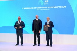 Состоялся обмен документами, подписанными в рамках II Азербайджанского международного инвестиционного форума