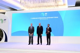 Состоялся обмен документами, подписанными в рамках II Азербайджанского международного инвестиционного форума