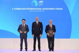 Состоялся обмен документами, подписанными в рамках II Азербайджанского международного инвестиционного форума