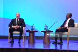 Президент Ильхам Алиев принял участие в мероприятии, проведенном в рамках II Азербайджанского международного инвестиционного форума-ВИДЕО-ОБНОВЛЕНО-1 