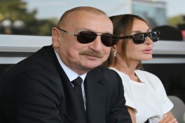 Президент Ильхам Алиев и первая леди Мехрибан Алиева наблюдали за основным заездом Гран-при Азербайджана «Формулы-1» -ОБНОВЛЕНО-1 
