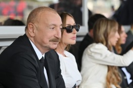 Президент Ильхам Алиев и первая леди Мехрибан Алиева наблюдали за основным заездом Гран-при Азербайджана «Формулы-1» -ОБНОВЛЕНО-1 