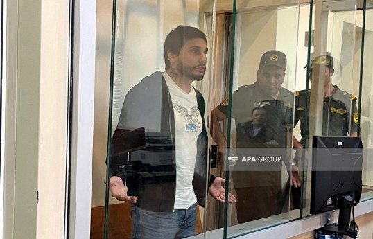 Тиктокер Ровшан Сулейманов по прозвищу «Рошка»