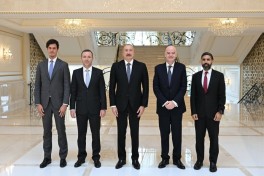 Президент Ильхам Алиев принял главу ФИФА