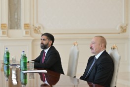 Президент Ильхам Алиев принял главу ФИФА