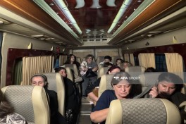 В Ходжалы, Ходжавенд и Шукюрбейли отправлены очередные группы переселенцев-ФОТО 