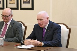 Президент Ильхам Алиев принял госминистра Великобритании по вопросам обороны
