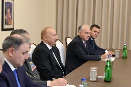 Президент Ильхам Алиев принял госминистра Великобритании по вопросам обороны