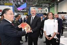 Президент Ильхам Алиев ознакомился с выставками ADEX 2026 и Securex Caspian -ОБНОВЛЕНО 