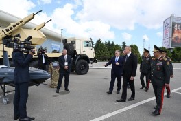 Президент Ильхам Алиев ознакомился с выставками ADEX 2026 и Securex Caspian -ОБНОВЛЕНО 